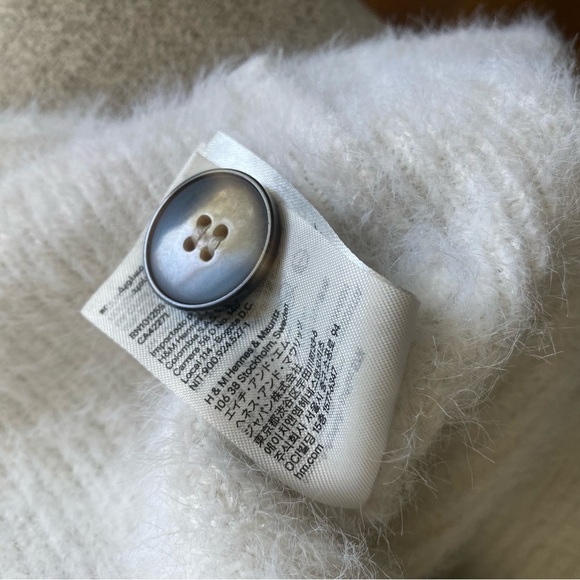 Grandpa cardigan H&M Fluffy V-Neck size M - Picture 8 of 8